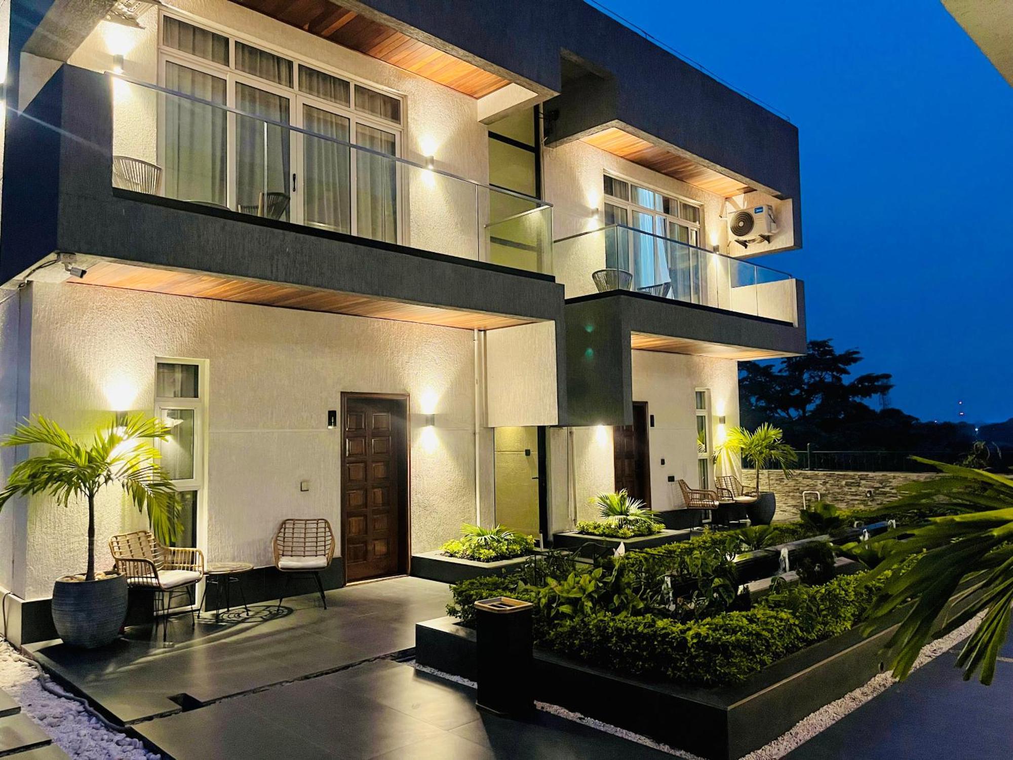H&H Hotel Kinshasa Buitenkant foto