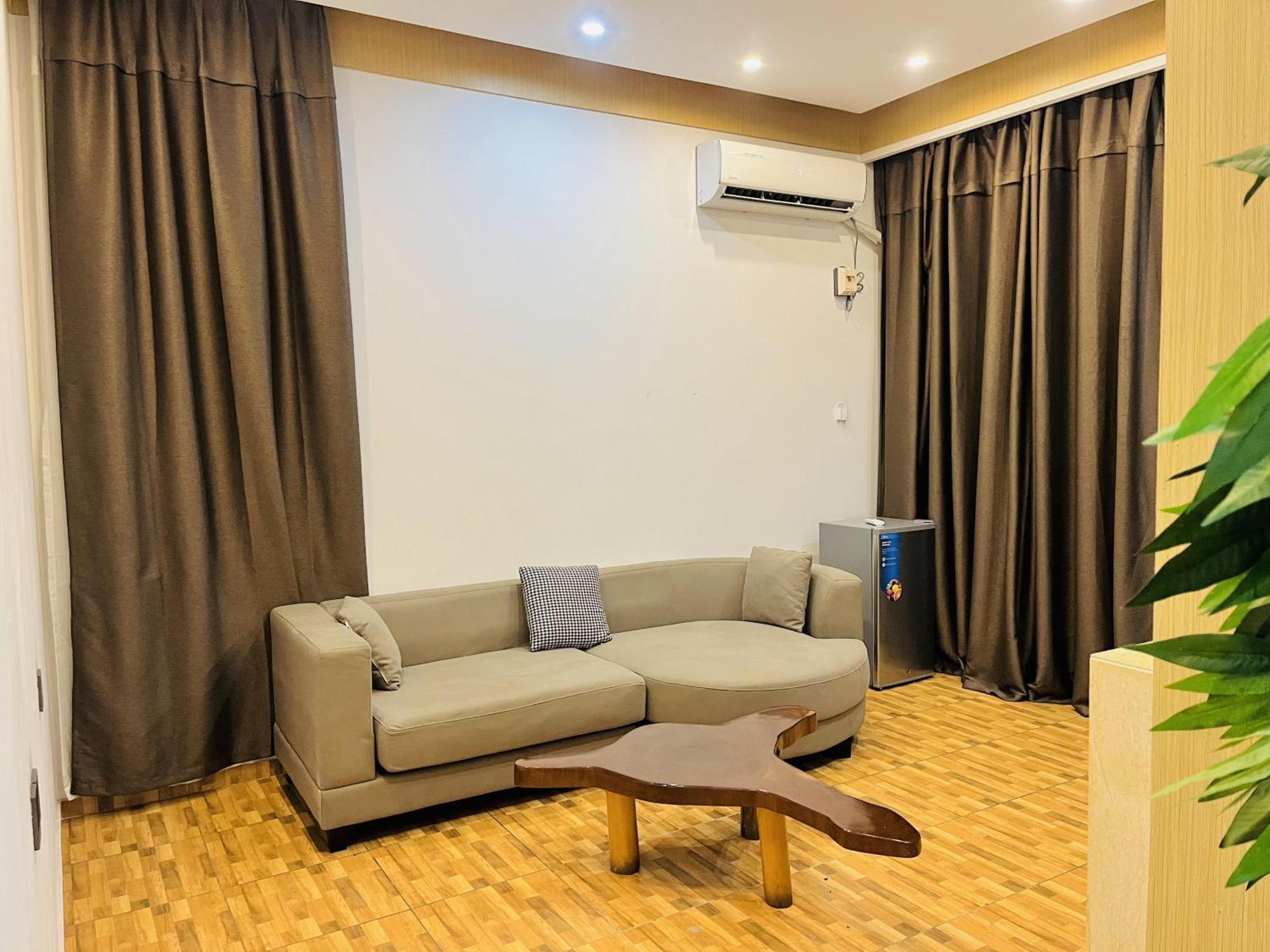 H&H Hotel Kinshasa Buitenkant foto